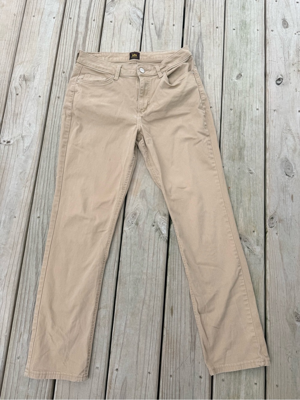 Lee Women's Straight‎ Leg Jeans in Beige/Tan